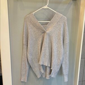Aerie V-Neck Sweater in Light Gray